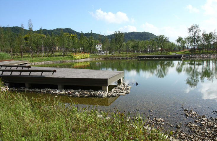 东钱湖环南湖岸线水上花园